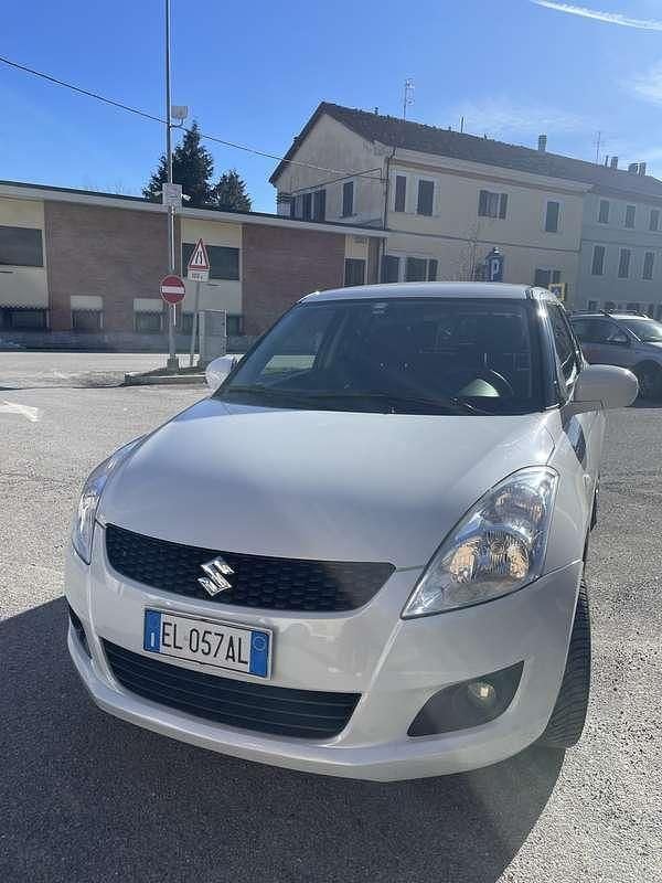 Usata Suzuki Swift GL 94 CV (69 kW) 2012 Bianco Utilitaria