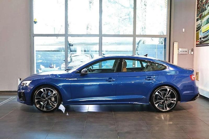 Usata Audi A5 Sportback S-Line 204 CV (150 kW) 2024 Blu/azzurro Utilitaria