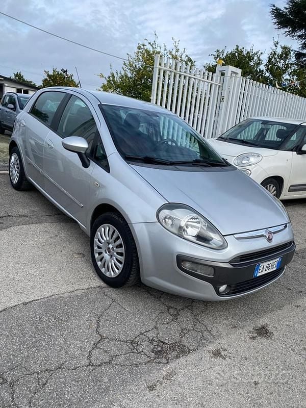 Usata Fiat Punto Evo Active 104 CV (76 kW) 2010 Grigio Utilitaria
