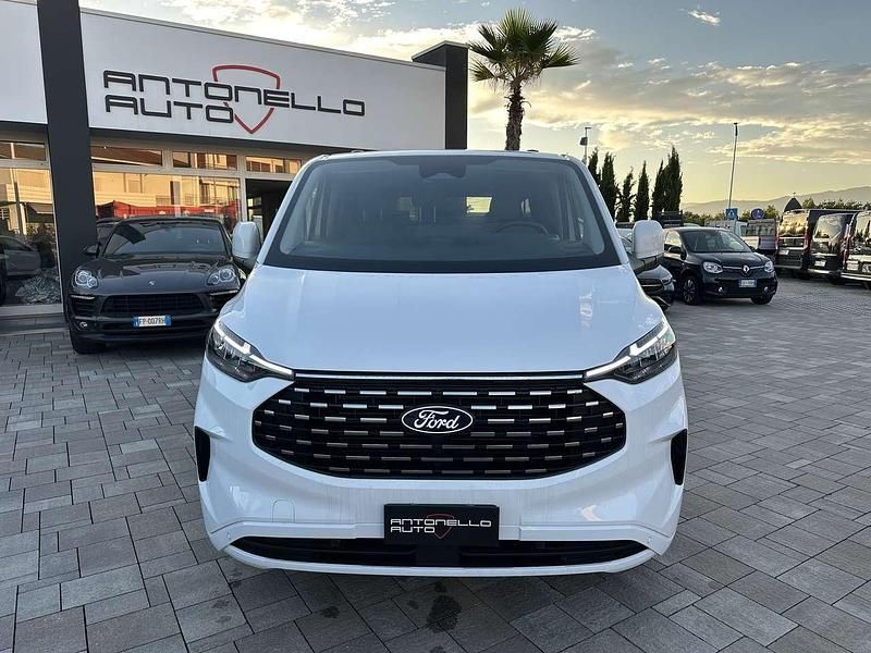Nuova Ford Tourneo Titanium 170 CV (125 kW) 2025 Bianco frozen Monovolume