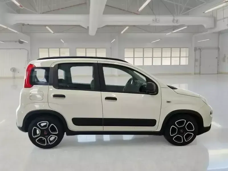 Usata Fiat Panda City Life 69 CV (50 kW) 2021 Bianco Utilitaria