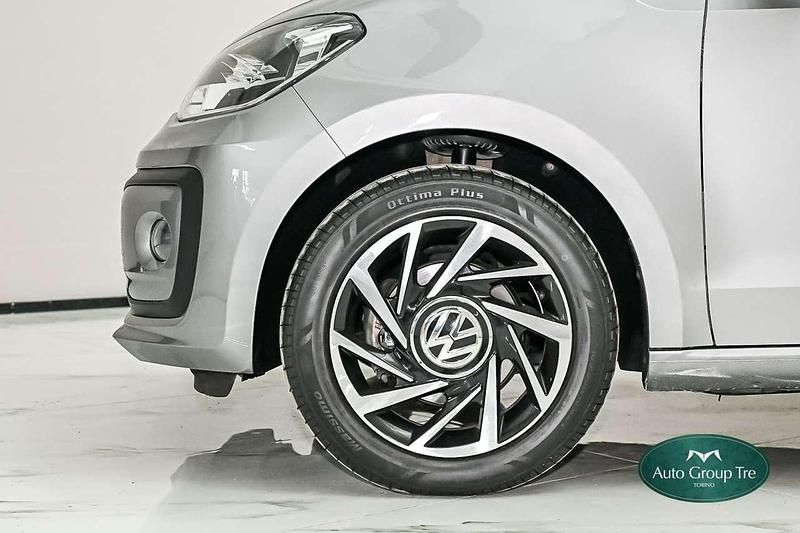 Usata VW up! Highline 68 CV (50 kW) 2019 Grigio Utilitaria
