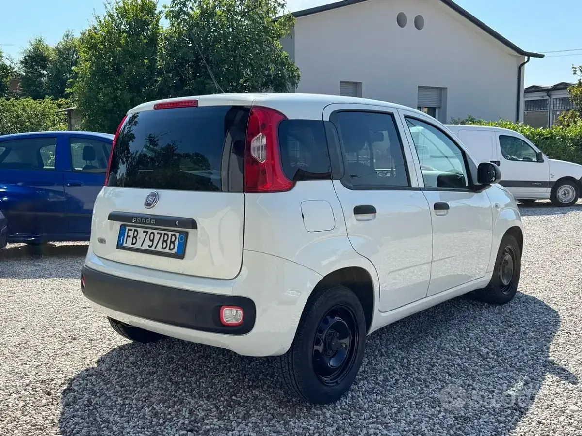 Usata Fiat Panda Pop 80 CV (58 kW) 2015 Bianco Utilitaria