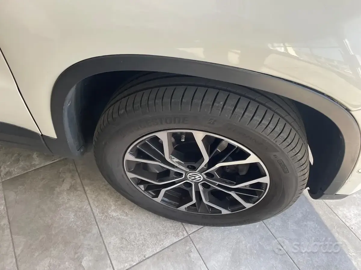 Usata VW Tiguan Sportline 140 CV (102 kW) 2010 Bianco SUV