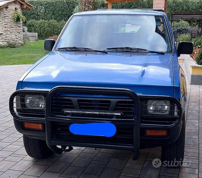 Blu Usata 1998 Nissan King Pick-up | 8900 € - Immagine 1/4