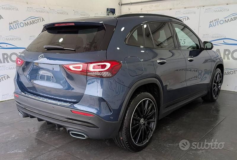 Usata Mercedes GLA250 Premium 160 CV (117 kW) 2020 Blue denim SUV