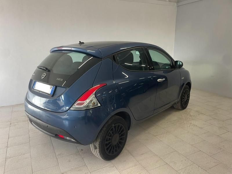 Usata Lancia Ypsilon S 69 CV (50 kW) 2022 Blu Utilitaria