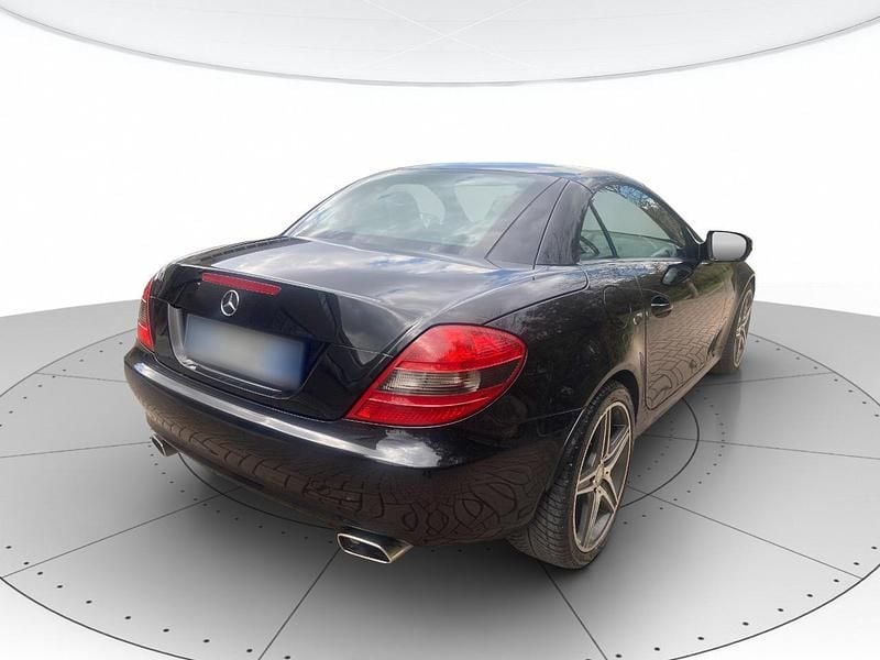Usata Mercedes SLK200 183 CV (134 kW) 2011 Nero Cabrio