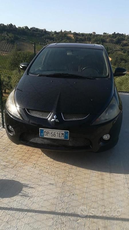 Usata 2008 Mitsubishi Grandis Tre volumi | 4200 € - Immagine 1/4