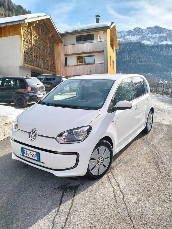Usata VW e-up! 60 kW (82 CV) 2017 Utilitaria