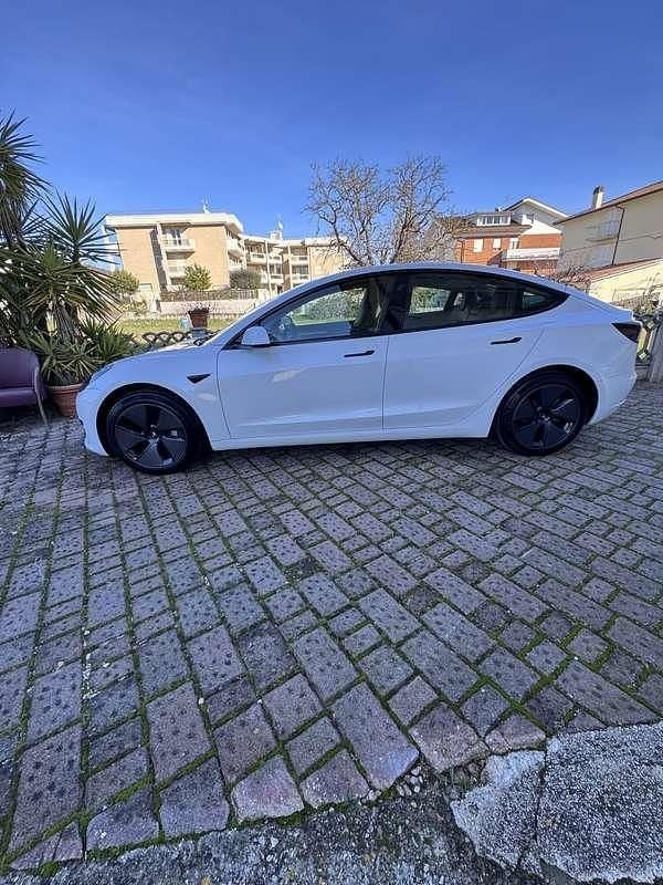 Usata Tesla Model 3 RWD 88 kW (120 CV) 2023 Bianco Berlina