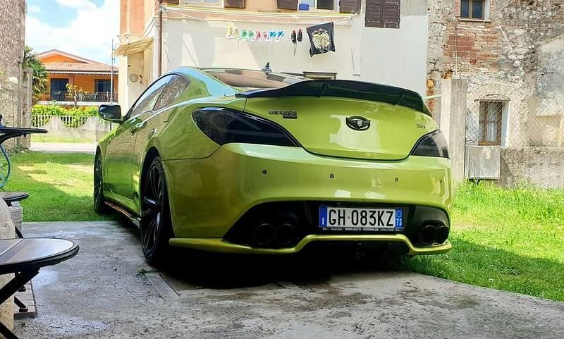 Usata Hyundai Genesis Sport 213 CV (156 kW) 2011 Verde Coupé