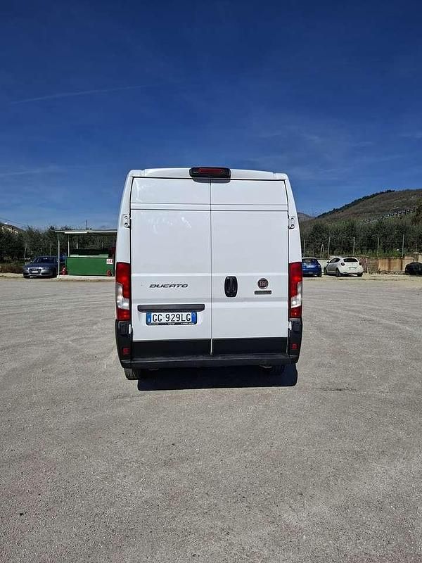 Usata Fiat Ducato 140 CV (102 kW) 2021 Bianco Furgone