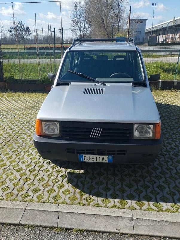 Usata Fiat Panda 54 CV (39 kW) 2003 Grigio Utilitaria