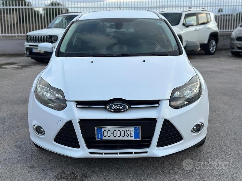Usata Ford Focus Titanium 115 CV (84 kW) 2011 Bianco Station wagon