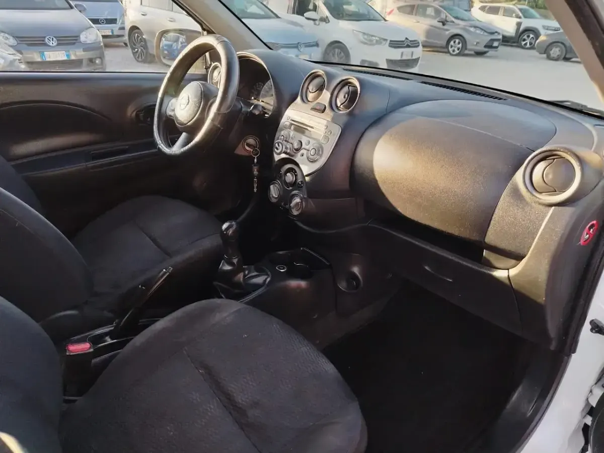 Usata Nissan Micra Tekna 80 CV (58 kW) 2013 Bianco Utilitaria