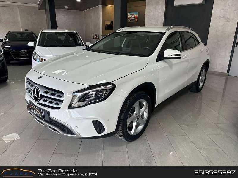 Bianco Usata 2017 Mercedes GLA220 Executive SUV | 17.900 € (Ottimo prezzo) - Immagine 1/4