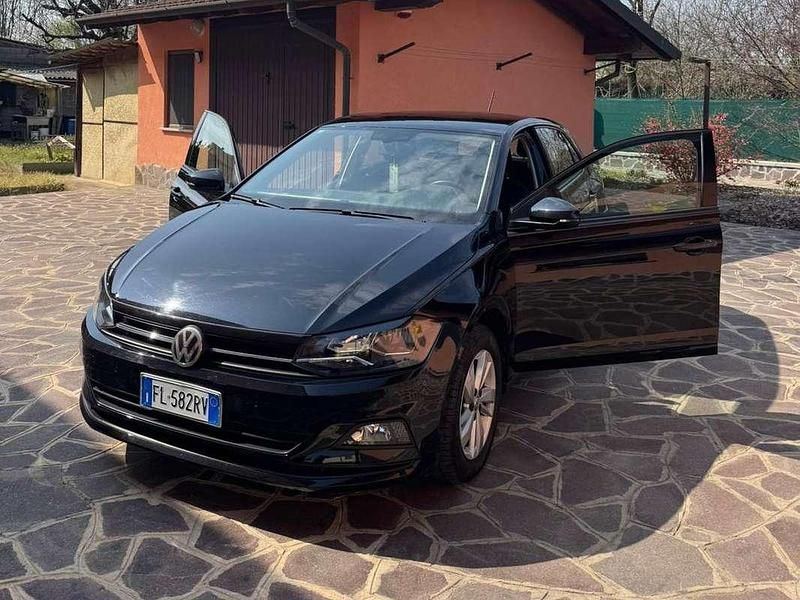 Usata VW Polo Comfortline 80 CV (58 kW) 2018 Nero Utilitaria