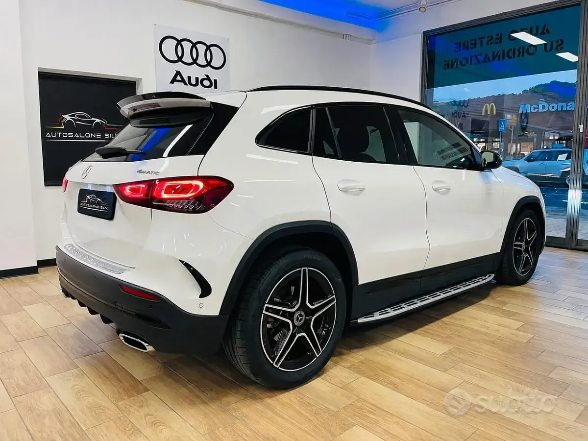 Usata Mercedes A200 AMG line 150 CV (110 kW) 2021 Bianco Berlina