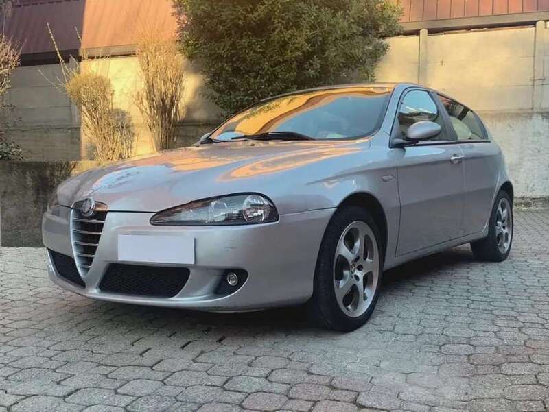 Usato 2005 Alfa Romeo 147 1.6 CNG_Hybrid 120 CV (3.200 €)