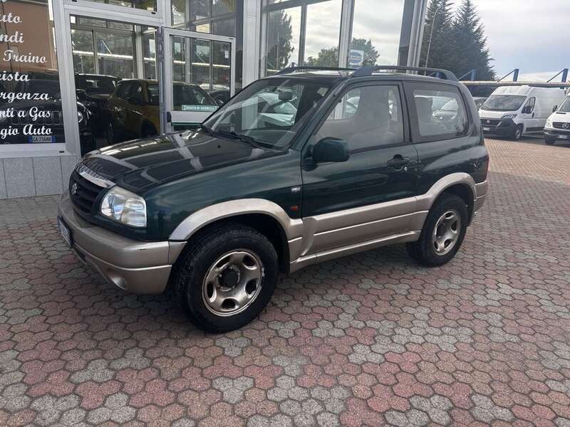 Verde Usata 2003 Suzuki Grand Vitara SUV | 5800 € (Buon prezzo) - Immagine 1/4