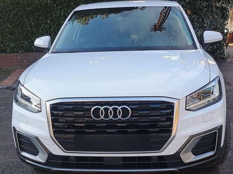 Usata Audi Q2 Admired 116 CV (85 kW) 2019 Bianco SUV