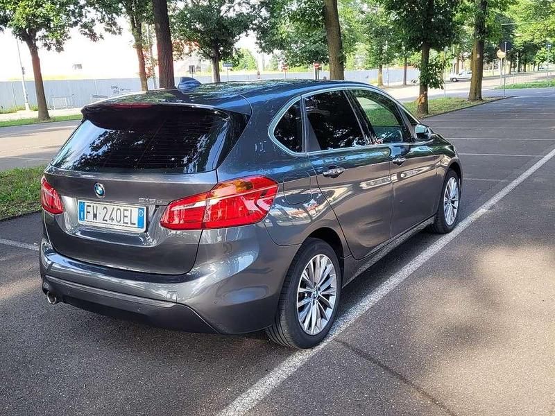 Usata BMW 216 Active Tourer Luxury Line 116 CV (85 kW) 2019 Grigio Monovolume