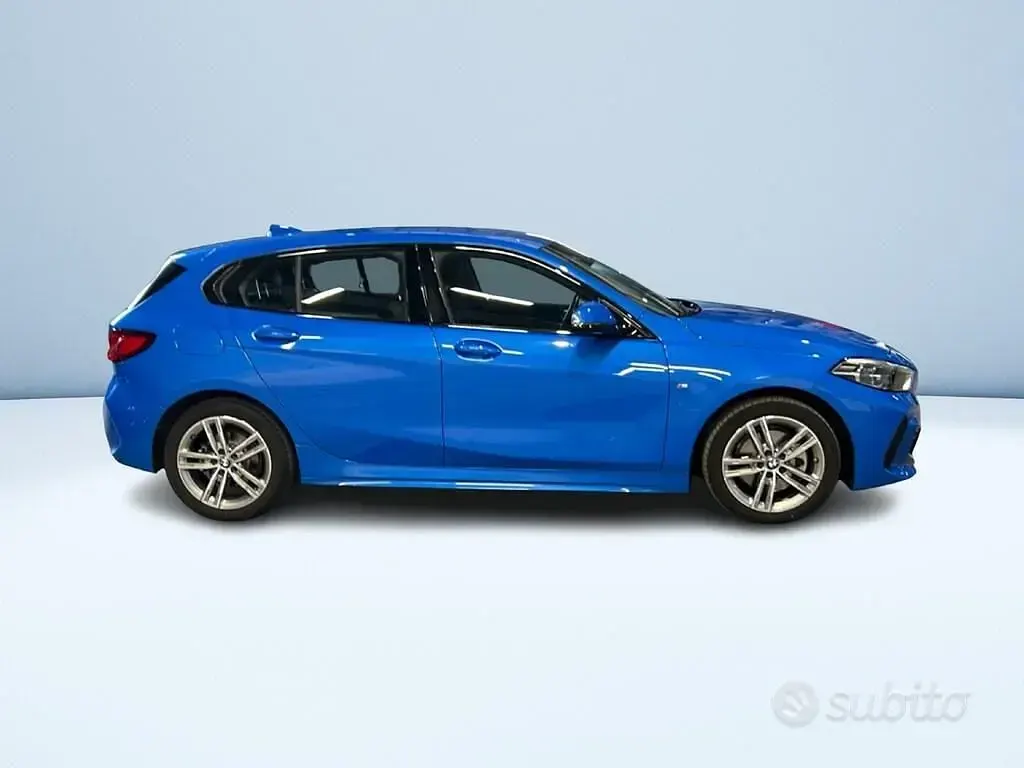 Usata BMW 116 M Sport 109 CV (80 kW) 2023 Bluazzurro Utilitaria