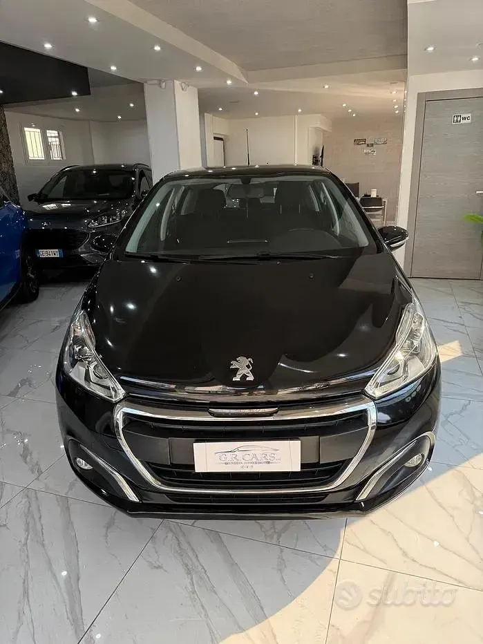 Usata Peugeot 208 Allure 75 CV (55 kW) 2016 Nero Utilitaria