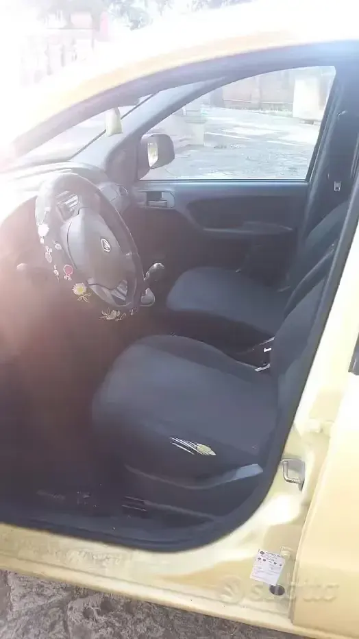 Usata Fiat Panda Active 54 CV (39 kW) 2010 Giallo Utilitaria