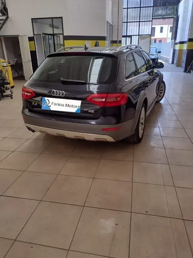 Usata Audi A4 Allroad Advanced 177 CV (130 kW) 2014 Nero Station wagon