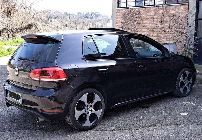 Usata VW Golf VI GTI 211 CV (155 kW) 2011 Utilitaria