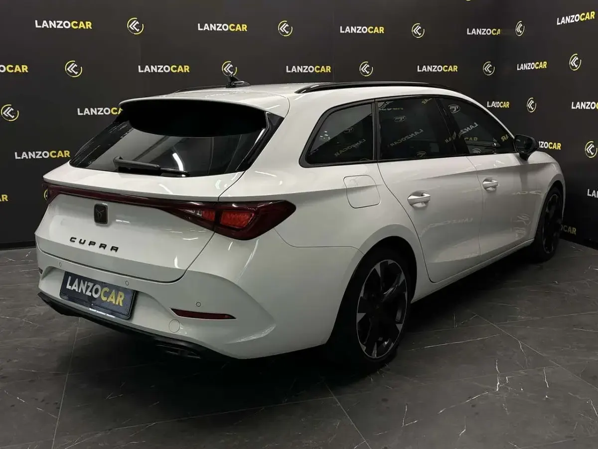 Usata Cupra Leon 150 CV (110 kW) 2024 Bianco Station wagon