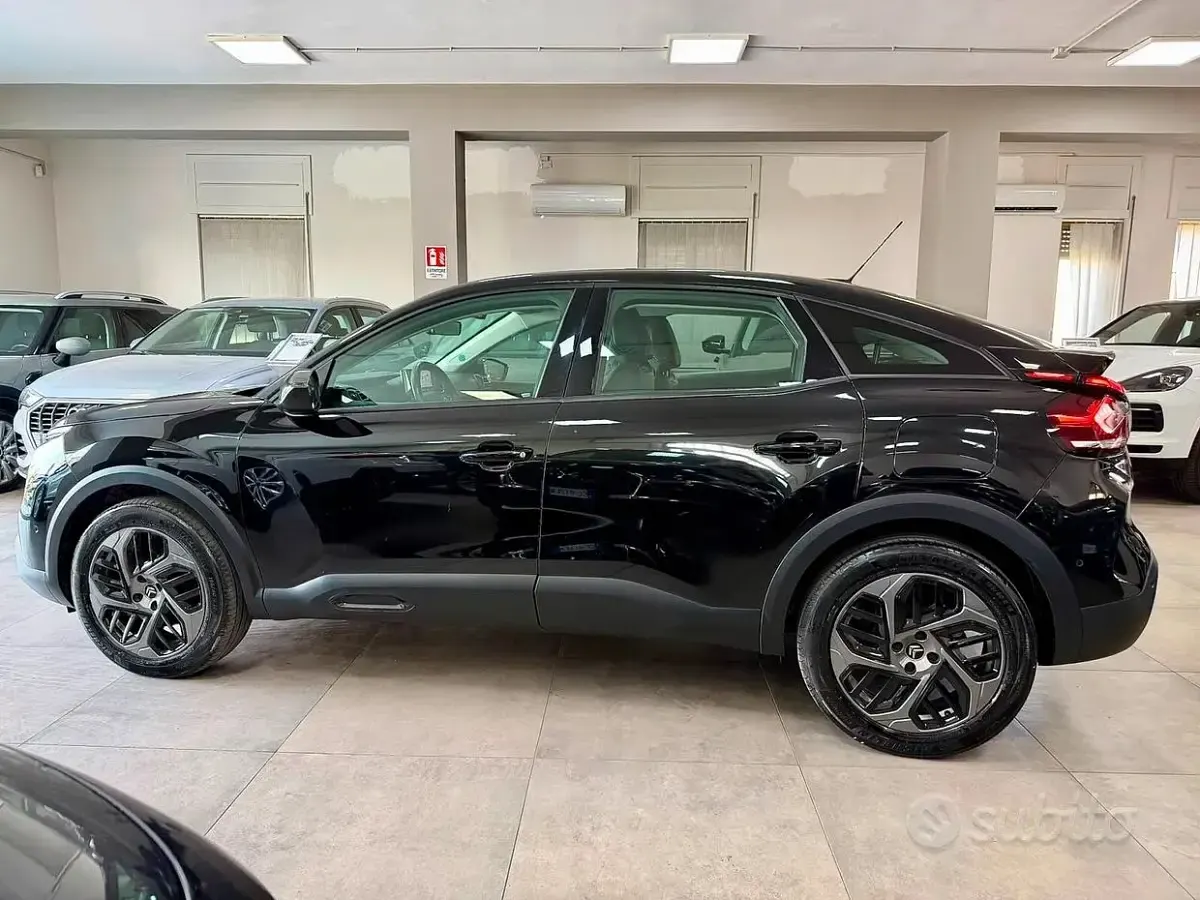 Usata Citroën C4 Shine 131 CV (96 kW) 2022 Nero Coupé