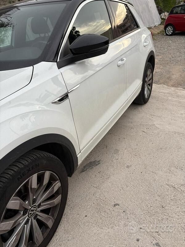 Usata VW T-Roc Sport 150 CV (110 kW) 2021 Bianco SUV