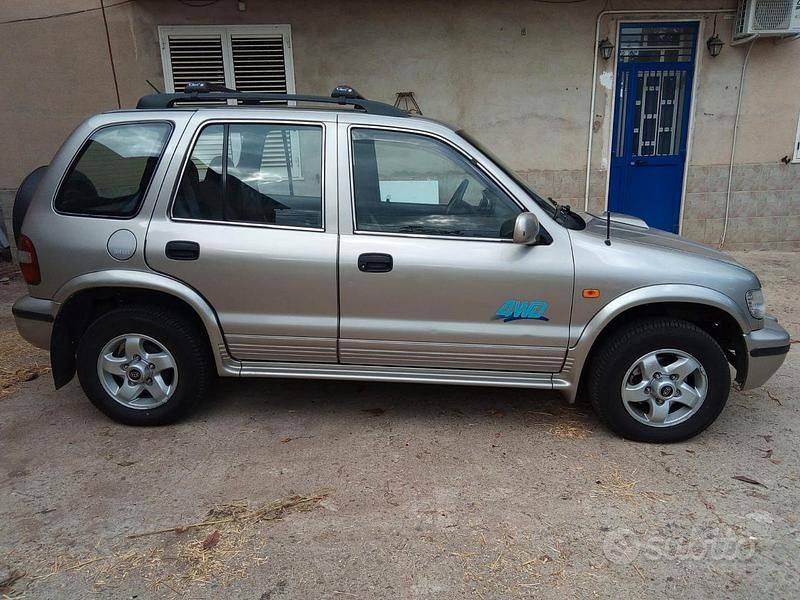 Usata Kia Sportage 83 CV (61 kW) 2000 Grigio SUV
