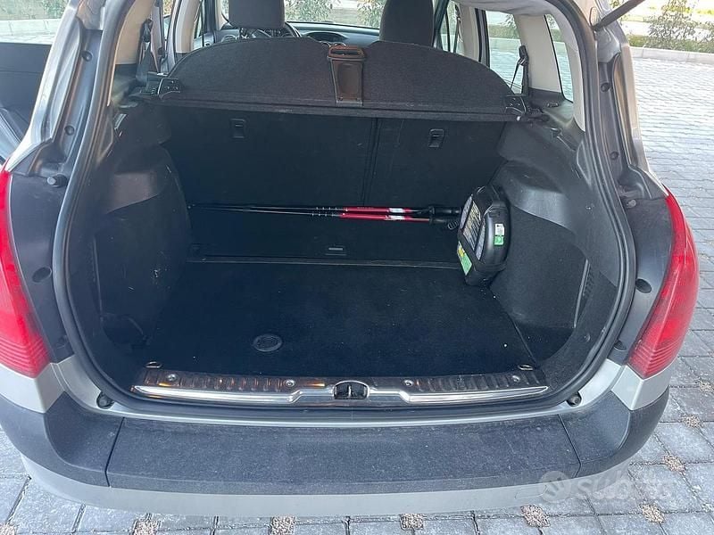 Usata Peugeot 308 93 CV (68 kW) 2011 Grigio Station wagon