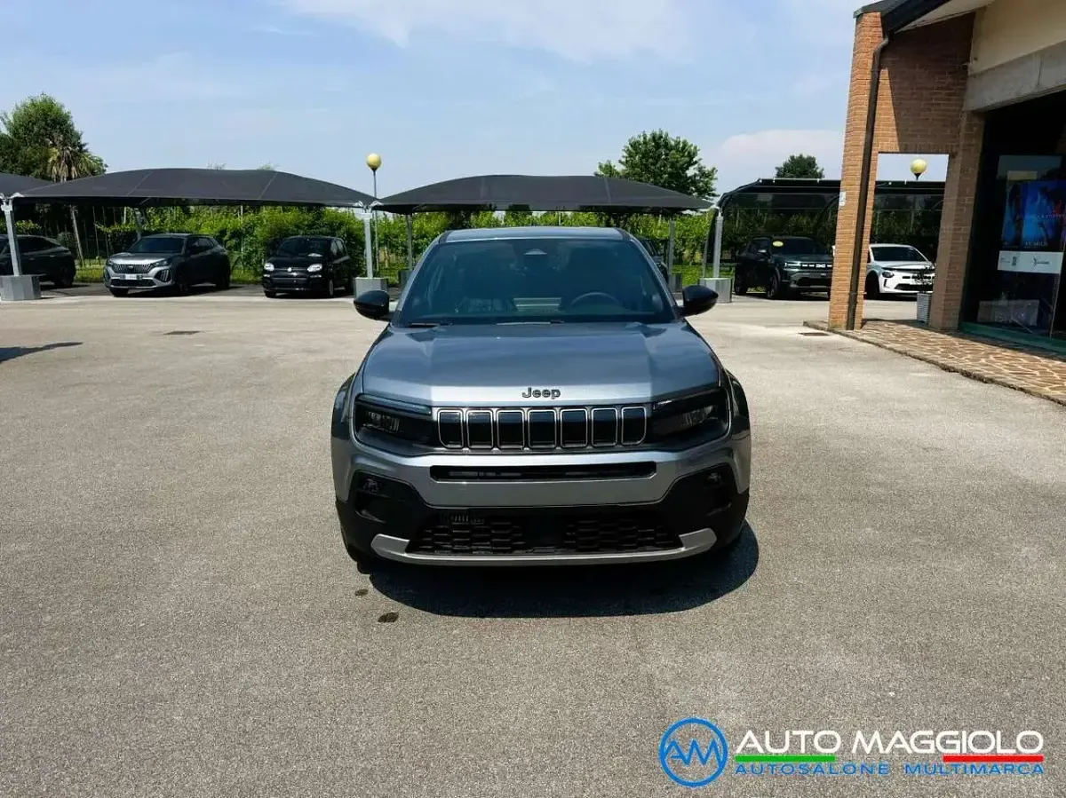 Nuova Jeep Avenger 101 CV (74 kW) 2026 Grigio SUV