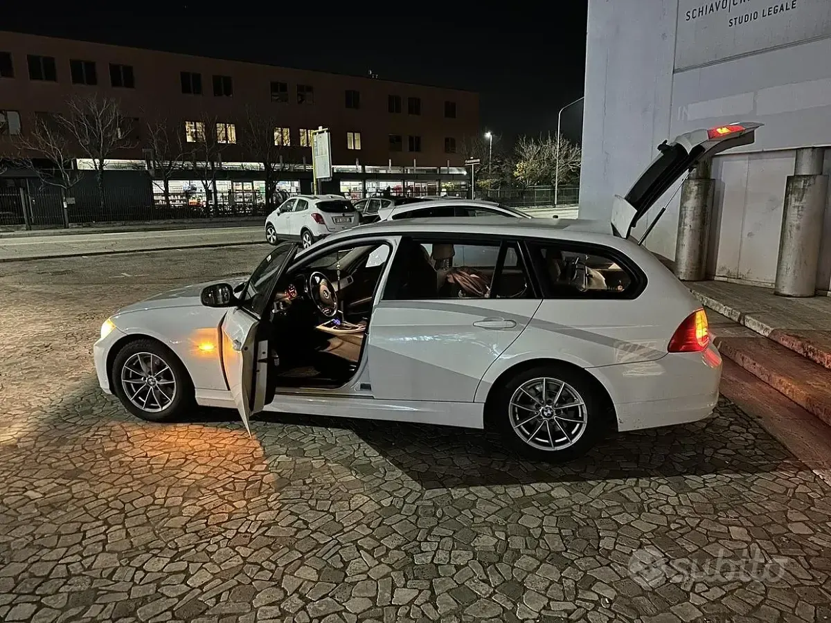 Usata BMW 320 M Sport 184 CV (135 kW) 2010 Bianco Station wagon