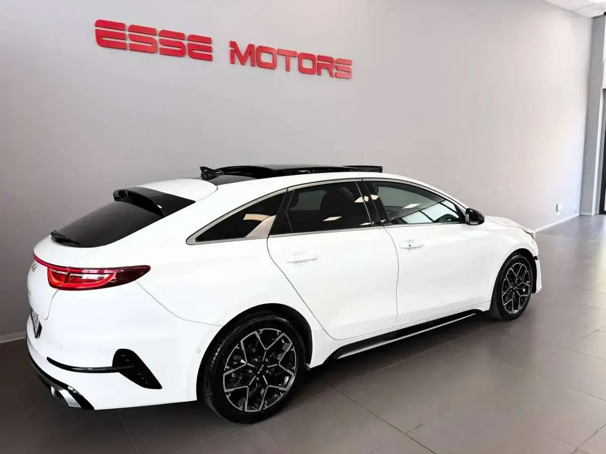 Usata Kia ProCeed GT-Line 160 CV (117 kW) 2023 Bianco Station wagon