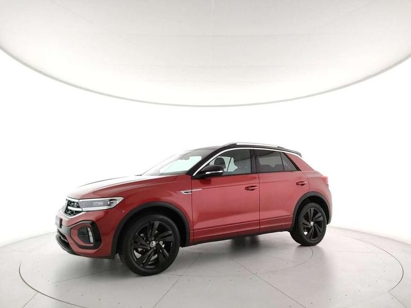 Usata VW T-Roc R-line 150 CV (110 kW) 2022 Kings red metallizzato deep black perlat SUV