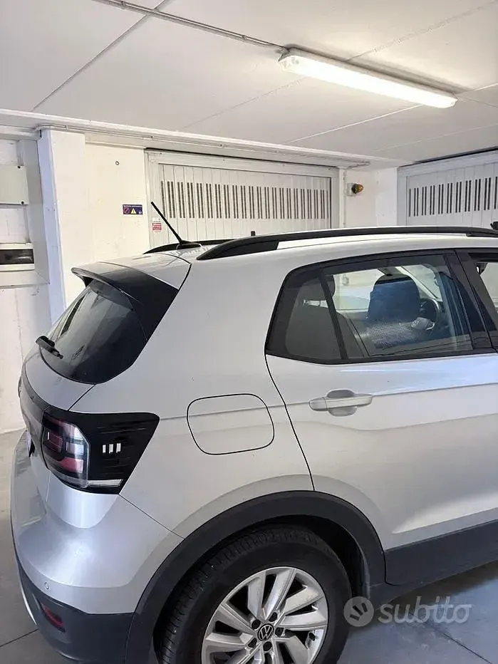 Usata VW T-Cross 95 CV (69 kW) 2020 Grigio SUV