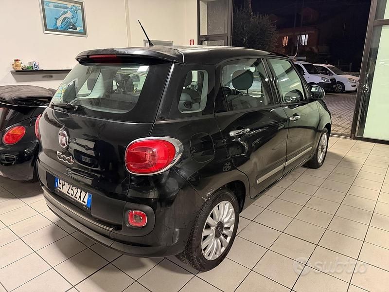 Usata Fiat 500L Lounge 95 CV (69 kW) 2013 Nero Monovolume