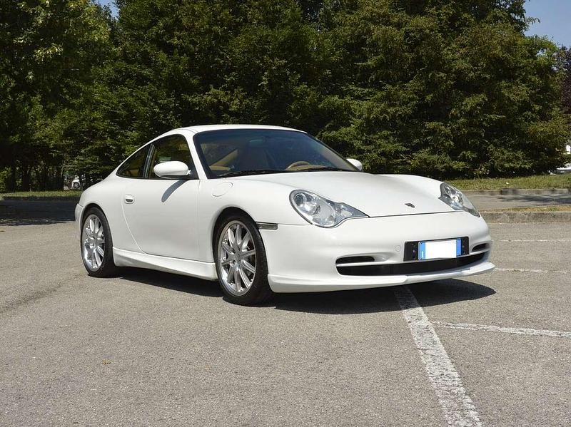 Usata Porsche 911 Carrera 320 CV (235 kW) 2002 Bianco carrera Coupé