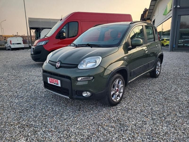 Usata Fiat Panda 4x4 S 2015 Verde Utilitaria