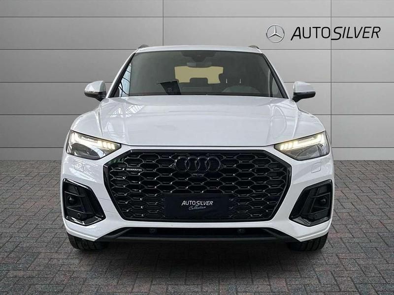 Usata Audi Q5 S-line plus 204 CV (150 kW) 2023 Bianco / pastello SUV