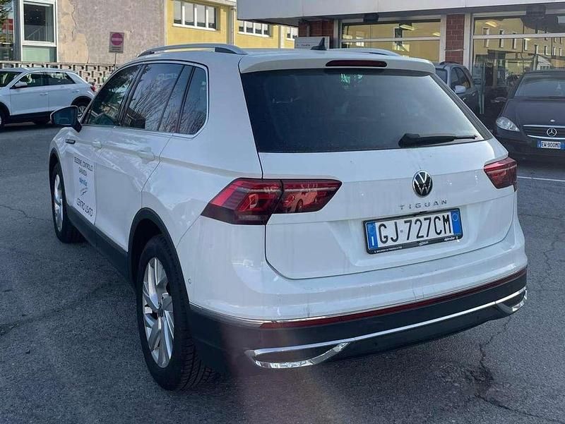 Usata VW Tiguan Elegance 150 CV (110 kW) 2022 Bianco SUV