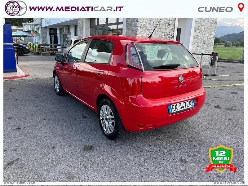 Usata Fiat Punto 75 CV (55 kW) 2013 Rosso Utilitaria