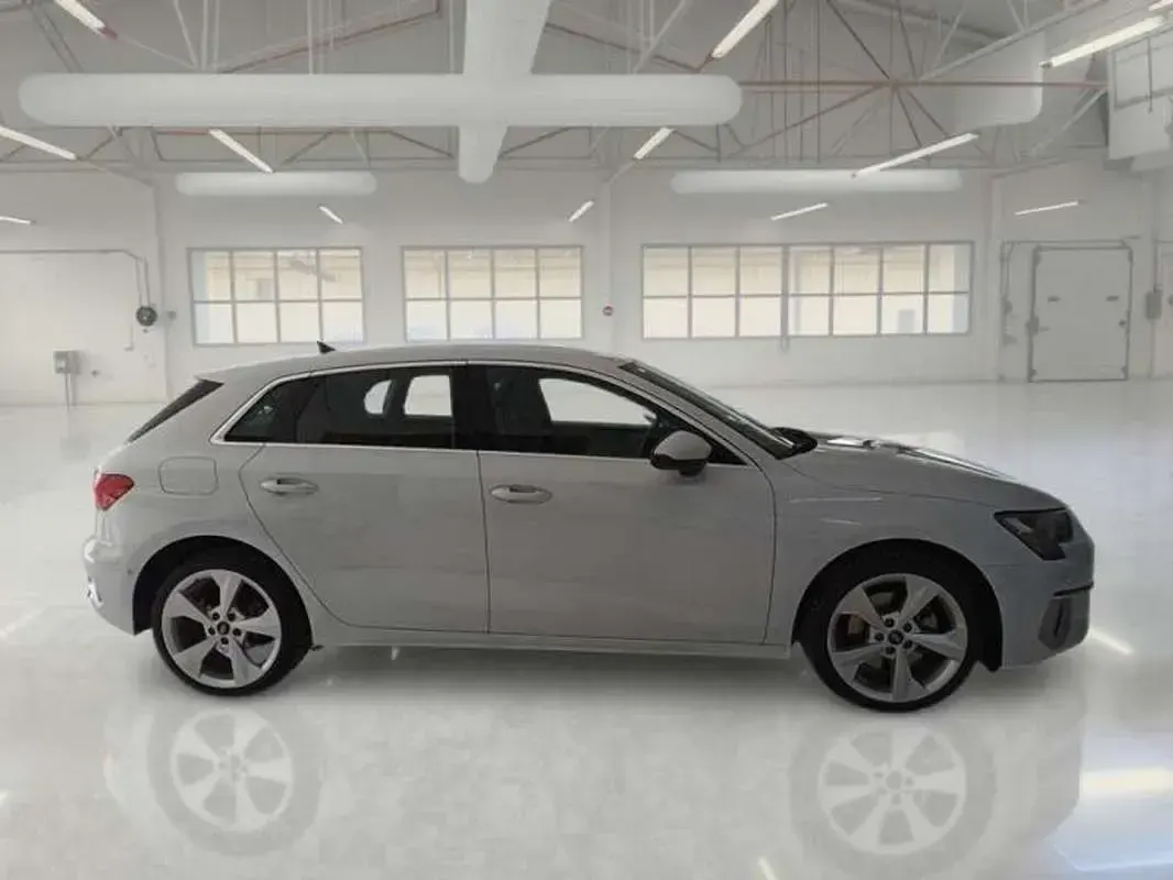Usata Audi A3 Business 150 CV (110 kW) 2022 Bianco Berlina