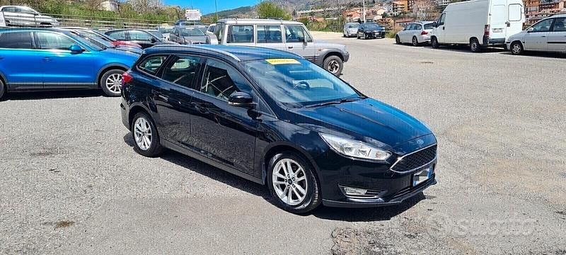 Begagnad Ford Focus 120 HK (88 kW) 2018 Svart Kombi
